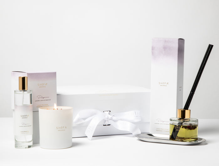 <p>LUXURY GIFTING</p><h2>Were luxury meets<br/>candles & diffusers...</h2>